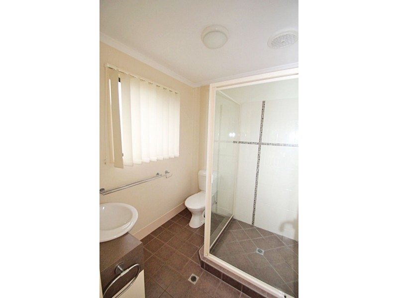 1/13 Dalzell Crt, Nambour QLD 4560