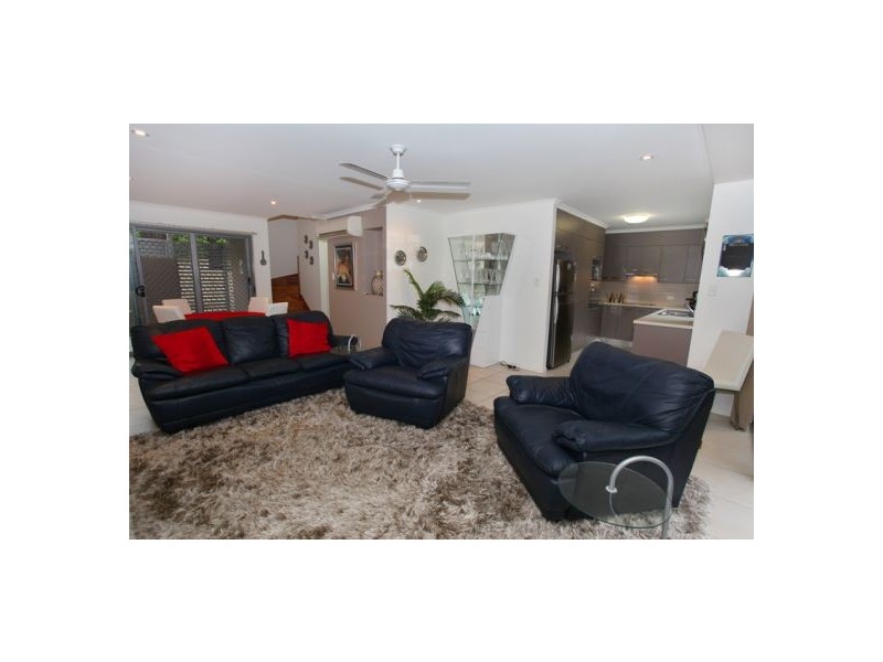 1/10 Mt Pleasant Rd, Nambour QLD 4560