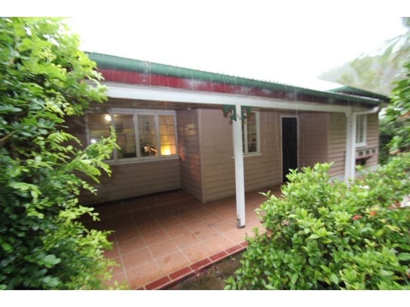 28 Bade Street, Nambour QLD 4560