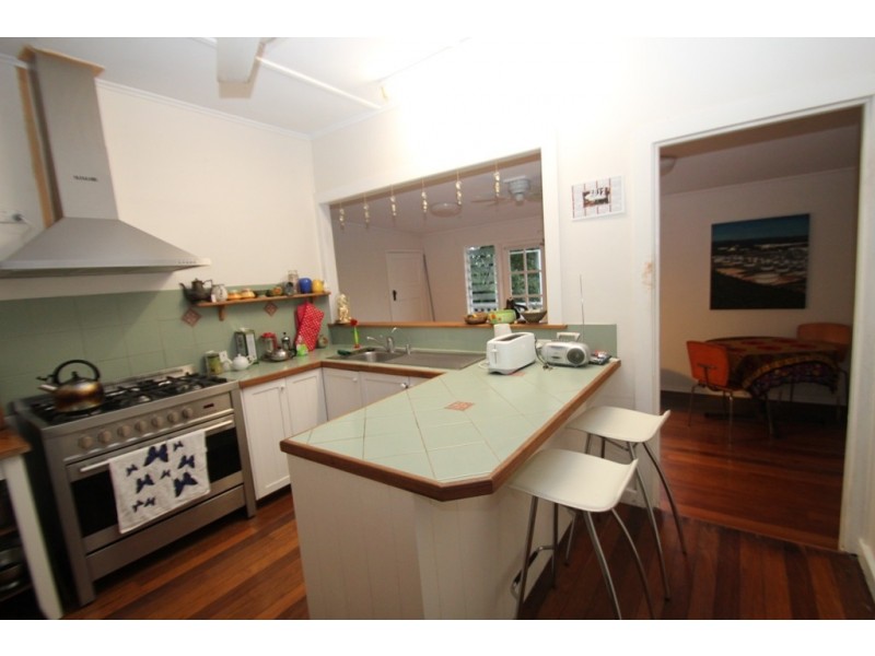 28 Bade Street, Nambour QLD 4560