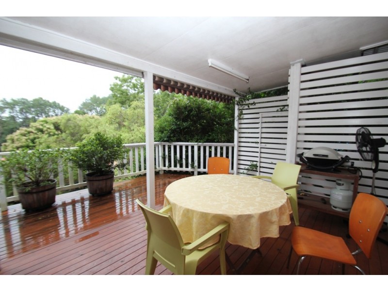 28 Bade Street, Nambour QLD 4560