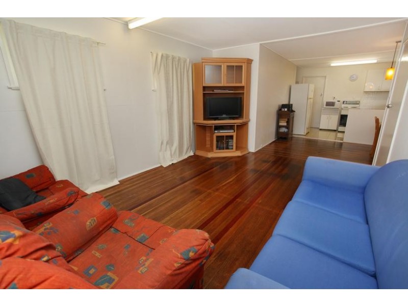 12 Hillcrest Avenue, Nambour QLD 4560