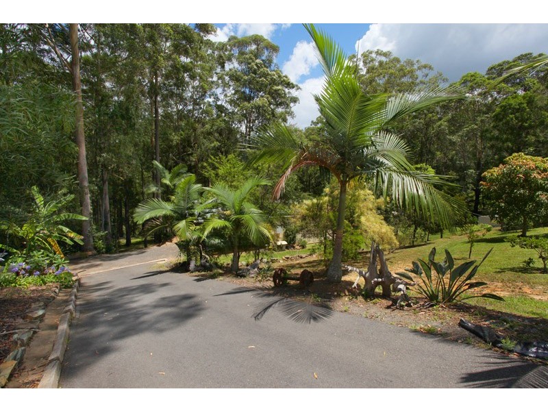 210 Towen Mount Rd, Towen Mountain QLD 4560
