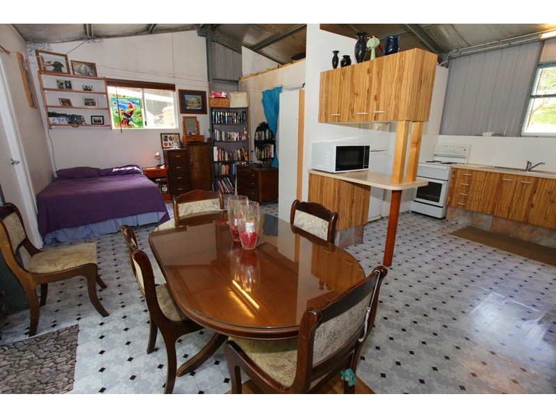 210 Towen Mount Rd, Towen Mountain QLD 4560