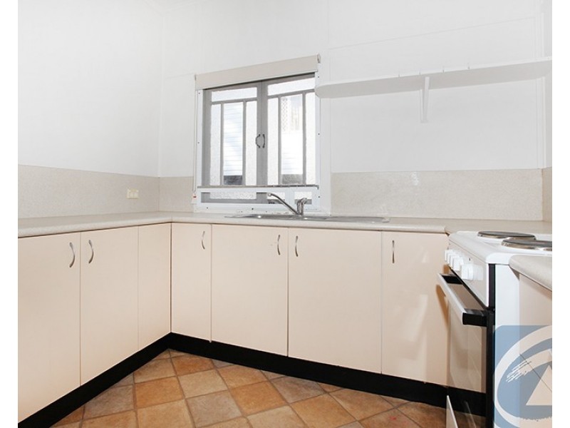 2/81 Coronation Avenue, Nambour QLD 4560