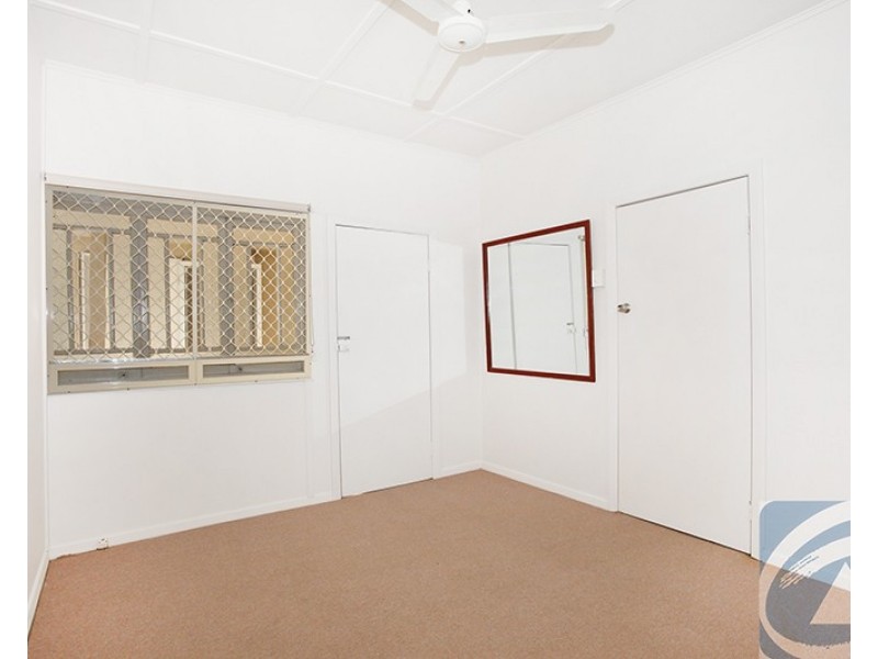 2/81 Coronation Avenue, Nambour QLD 4560