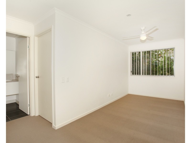 2/81 Coronation Avenue, Nambour QLD 4560