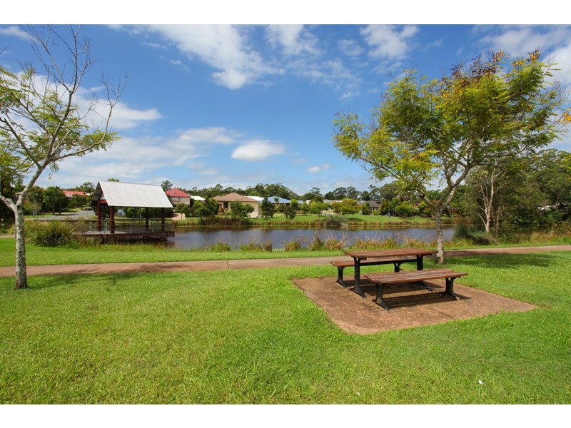 38 Petigrain Ave, Palmwoods QLD 4555