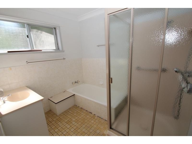 17 Elizabeth Way, Nambour QLD 4560