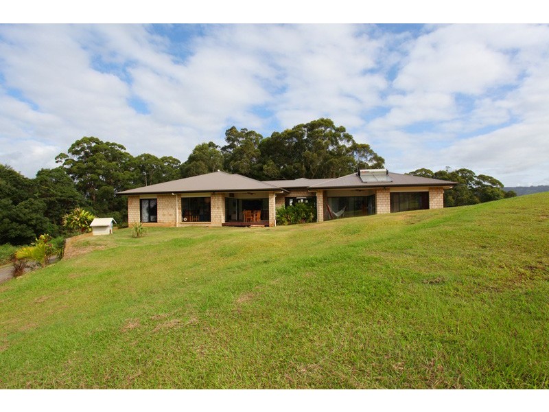 6 Towen Mount Rd, Towen Mountain QLD 4560