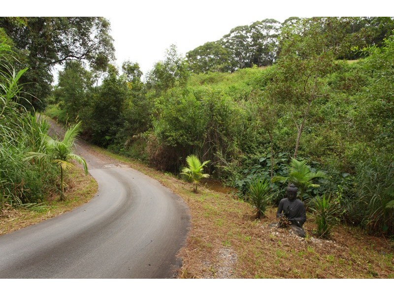 6 Towen Mount Rd, Towen Mountain QLD 4560