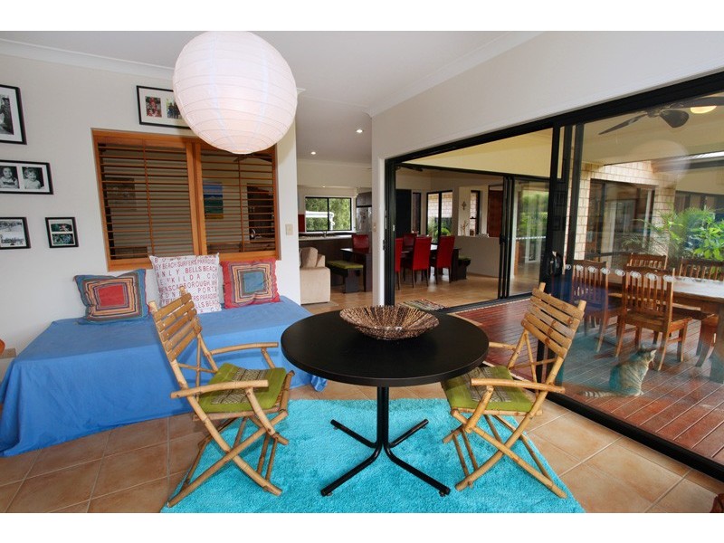 6 Towen Mount Rd, Towen Mountain QLD 4560