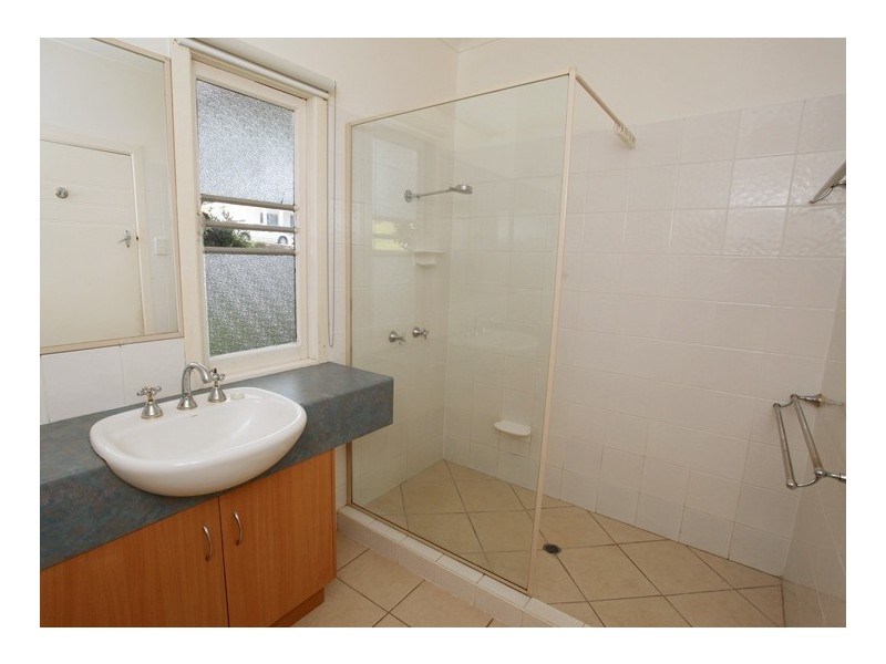 27 Netherton St, Nambour QLD 4560