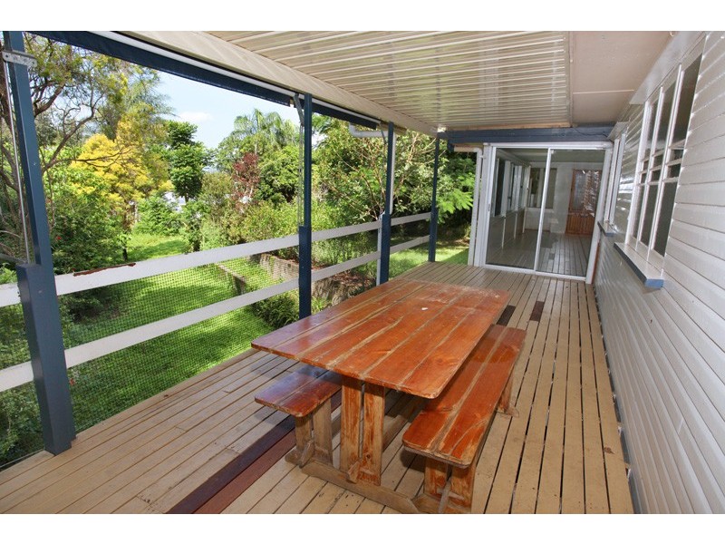 27 Netherton St, Nambour QLD 4560