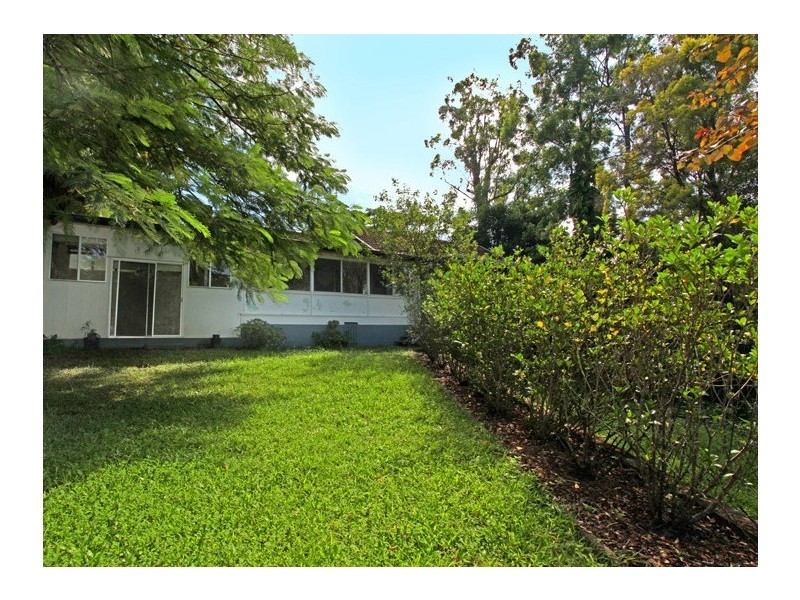 27 Netherton St, Nambour QLD 4560