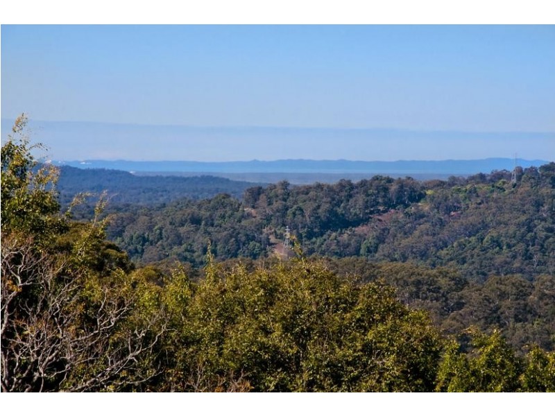 140 Kirbys Rd, Palmwoods QLD 4555