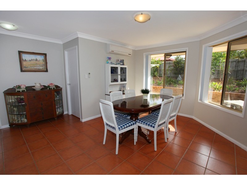 16 Petigrain Ave, Palmwoods QLD 4555