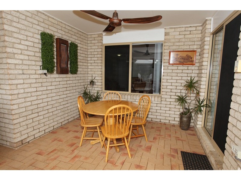 16 Petigrain Ave, Palmwoods QLD 4555