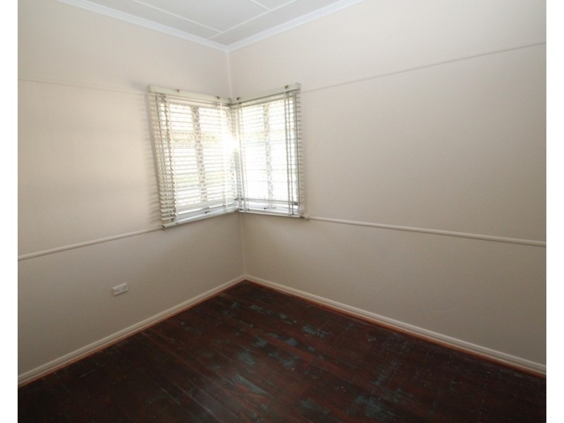 12 Arundell Avenue, Nambour QLD 4560