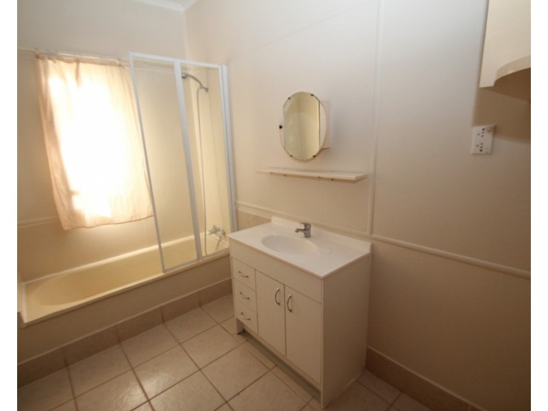 12 Arundell Avenue, Nambour QLD 4560