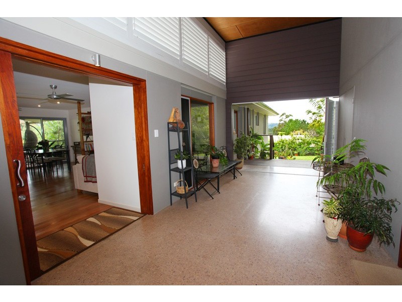 110 Woombye Palmwoods Rd, Palmwoods QLD 4555