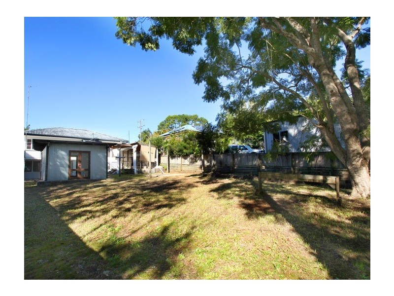 64 Perwillowen Rd, Nambour QLD 4560