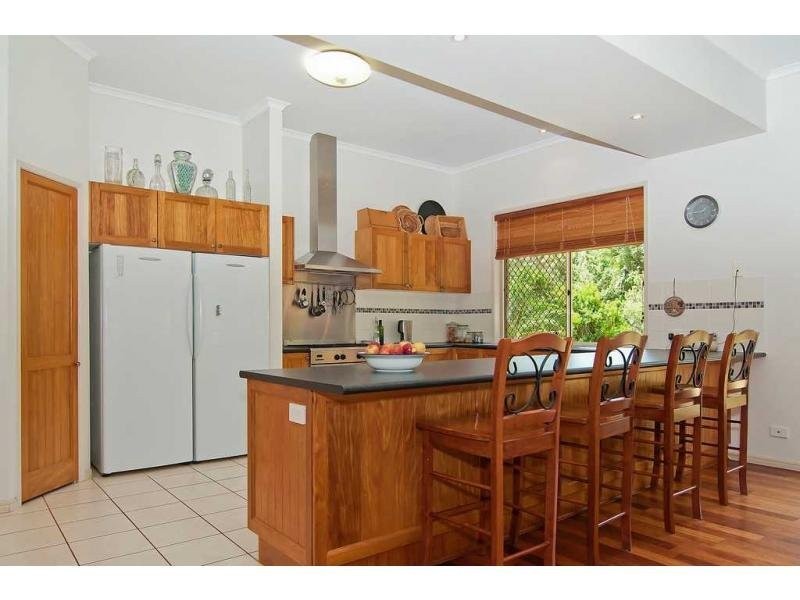 13 Saunders Lane, Palmwoods QLD 4555