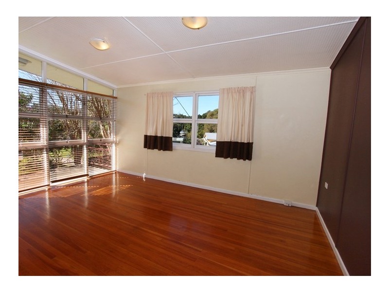 16 Crusher Park Drive, Nambour QLD 4560