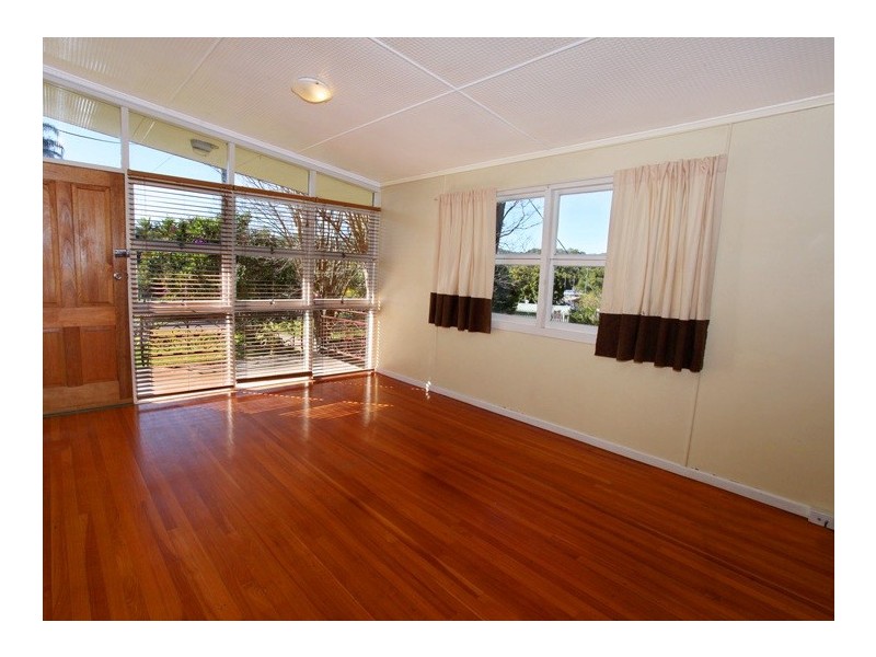 16 Crusher Park Drive, Nambour QLD 4560