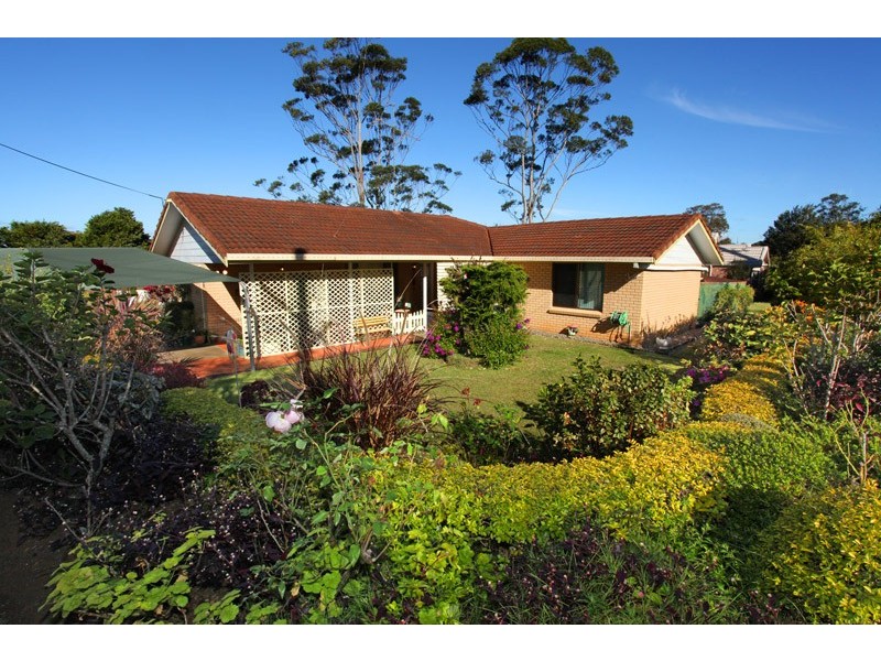 2 Falcon Ct, Mapleton QLD 4560