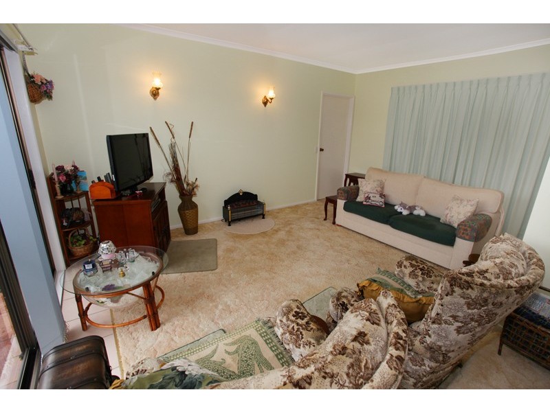 2 Falcon Ct, Mapleton QLD 4560