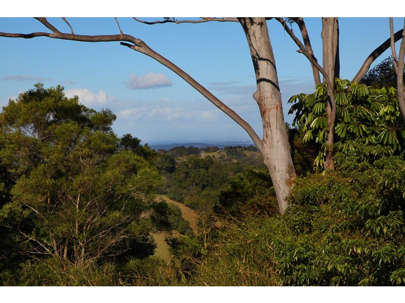 2 Falcon Ct, Mapleton QLD 4560