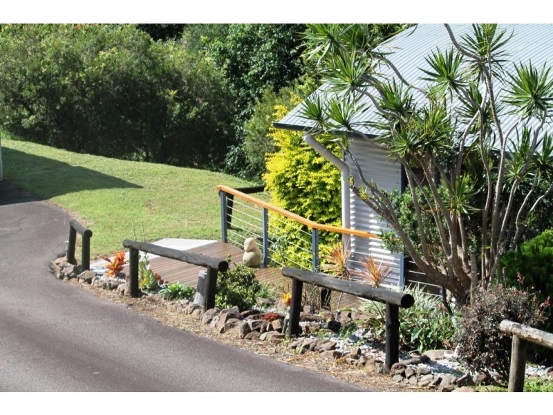 Dulong QLD 4560