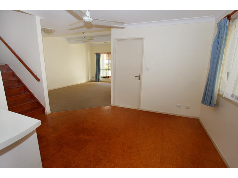 10/9a Deslynn Lane, Nambour QLD 4560