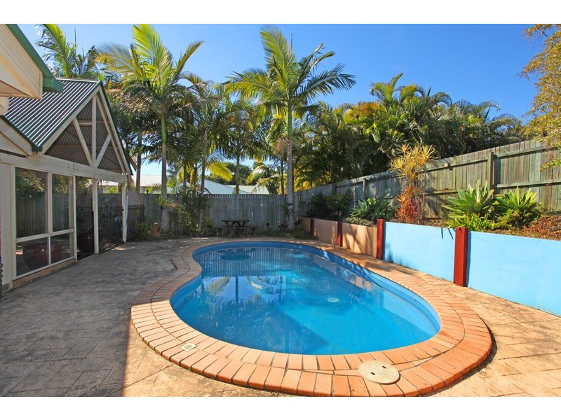 3 Bonnydoon Ct, Nambour QLD 4560