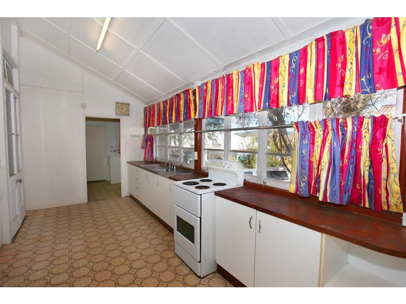 15 Magnolia Street, Nambour QLD 4560