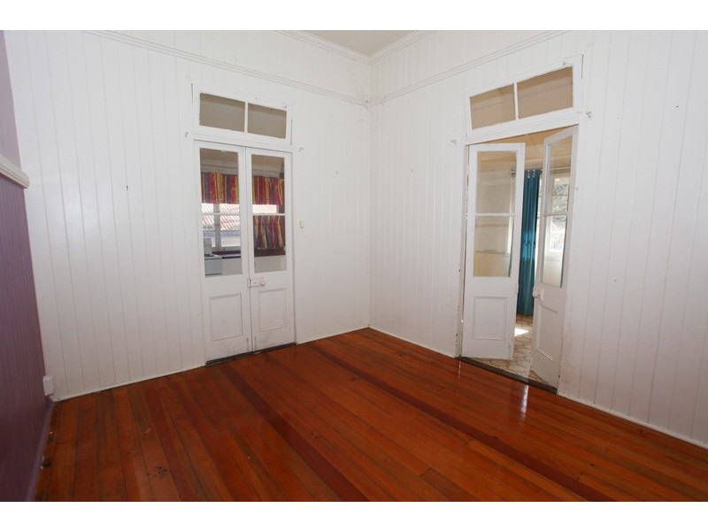 15 Magnolia Street, Nambour QLD 4560