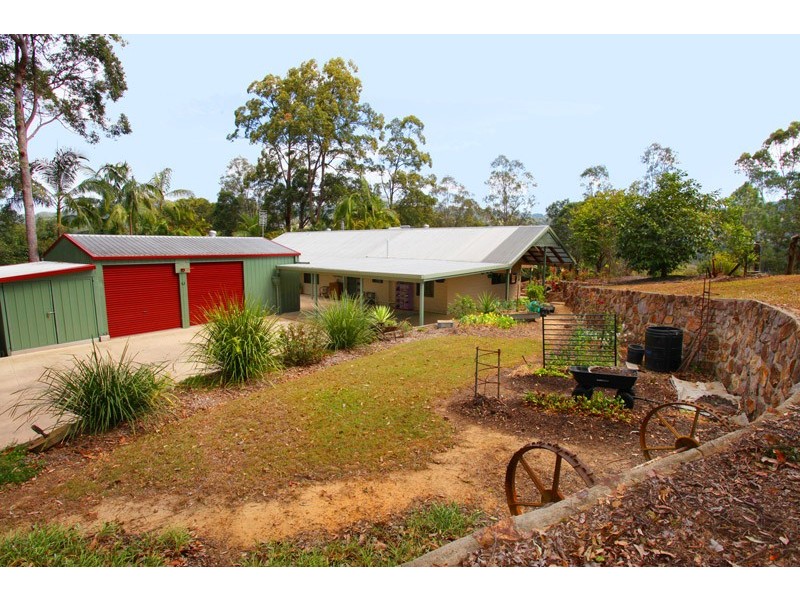 2-4 Iluka st, West Woombye QLD 4559