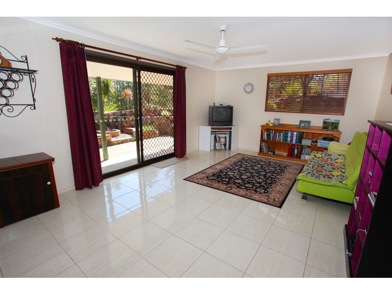 2-4 Iluka st, West Woombye QLD 4559