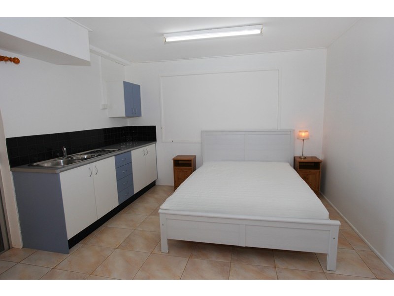 140 Shurvell Rd, Palmwoods QLD 4555