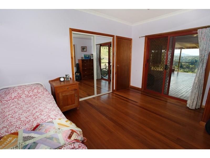 152 Shurvell Rd, Palmwoods QLD 4555