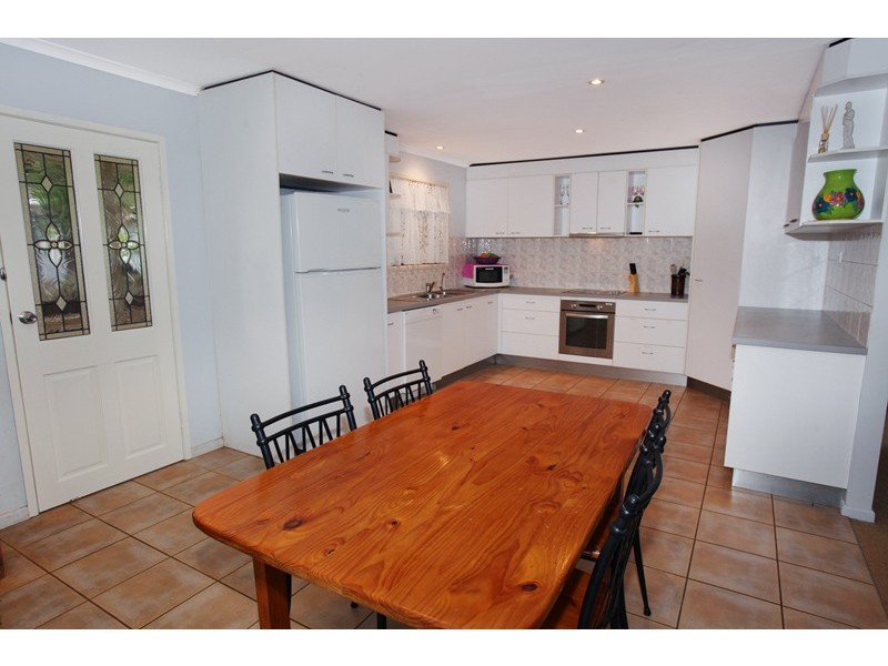 57 Post Office Rd, Mapleton QLD 4560