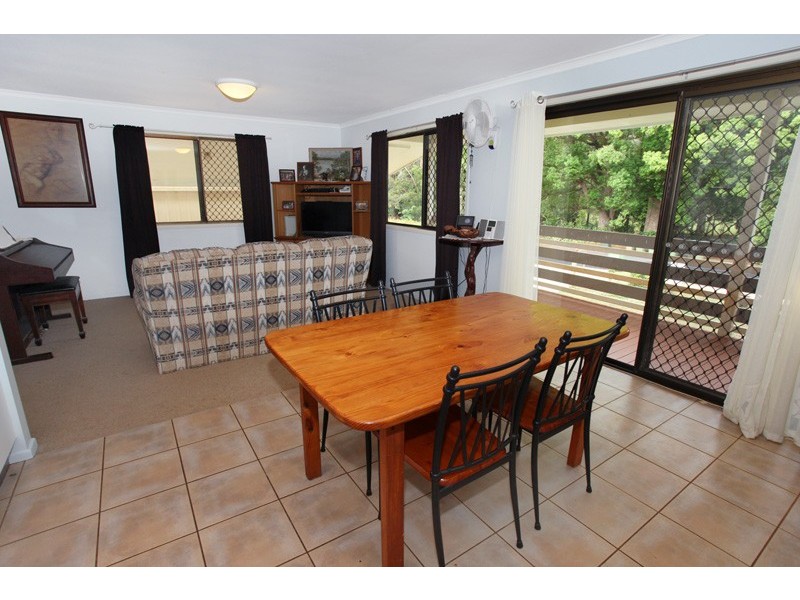 57 Post Office Rd, Mapleton QLD 4560