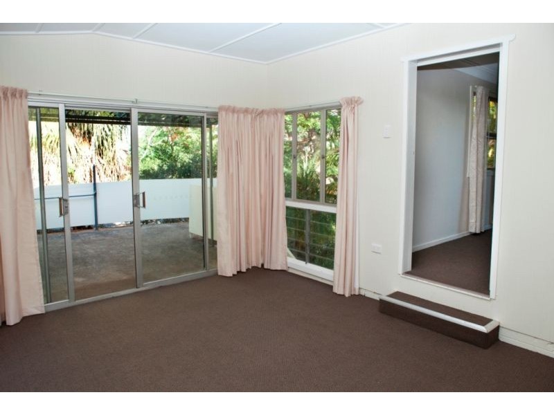 1/31 Netherton Street, Nambour QLD 4560