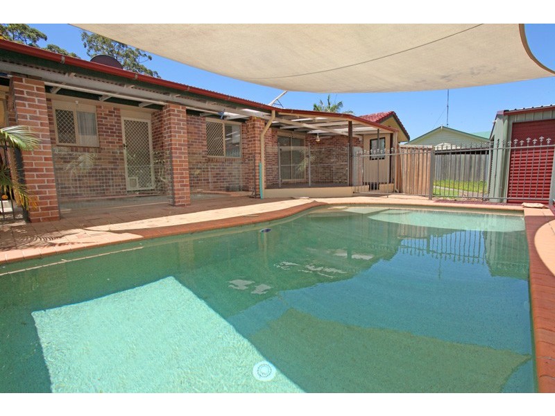 40 Spring Myrtle Ave, Nambour QLD 4560