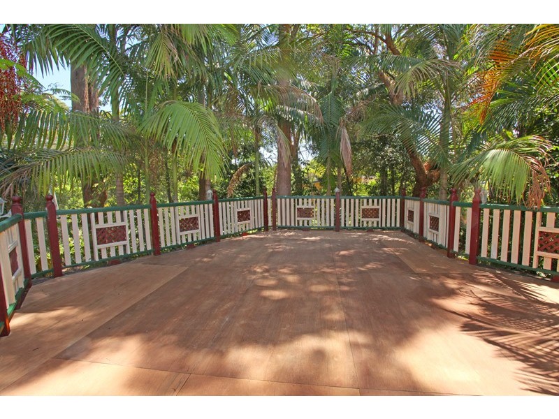 40 Spring Myrtle Ave, Nambour QLD 4560