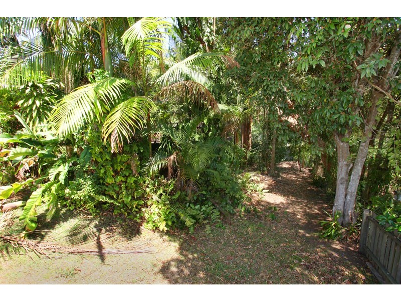 40 Spring Myrtle Ave, Nambour QLD 4560