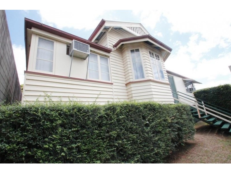 40 Howard Street, Nambour QLD 4560
