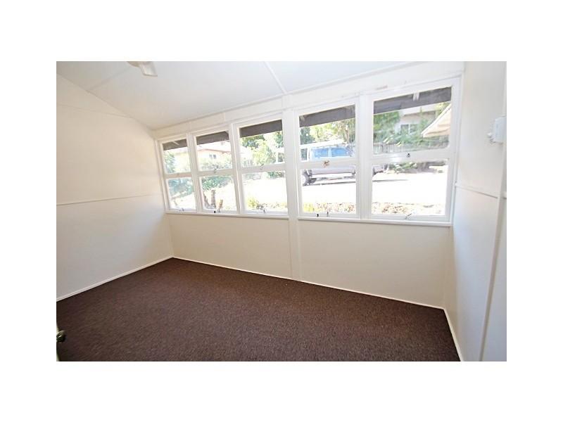 5 Magnolia Street, Nambour QLD 4560