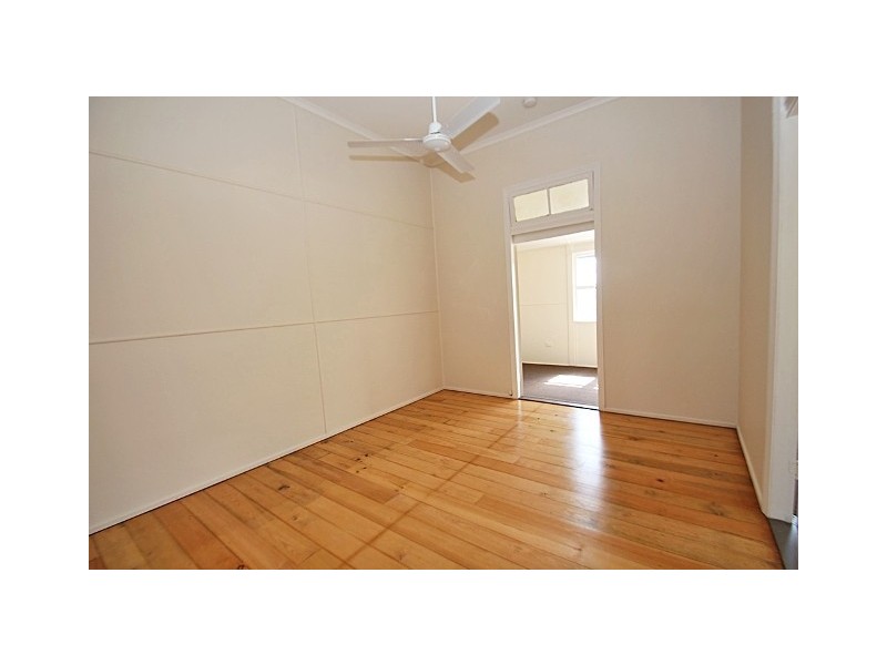 5 Magnolia Street, Nambour QLD 4560